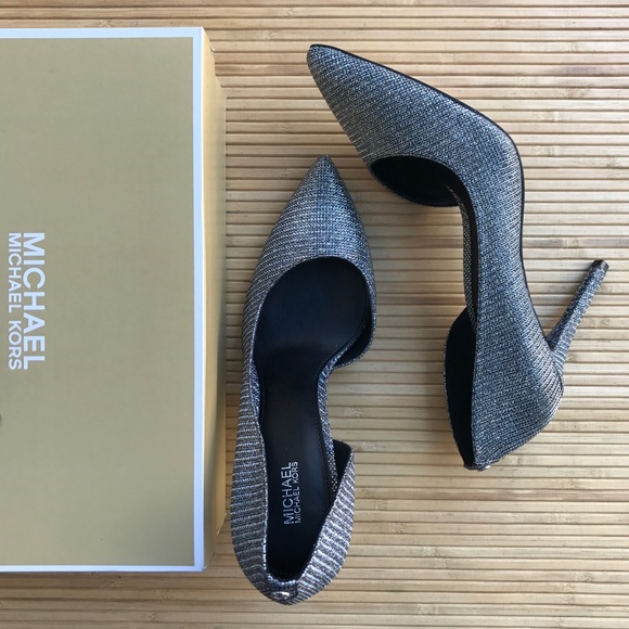 michael kors claire chain mesh pump